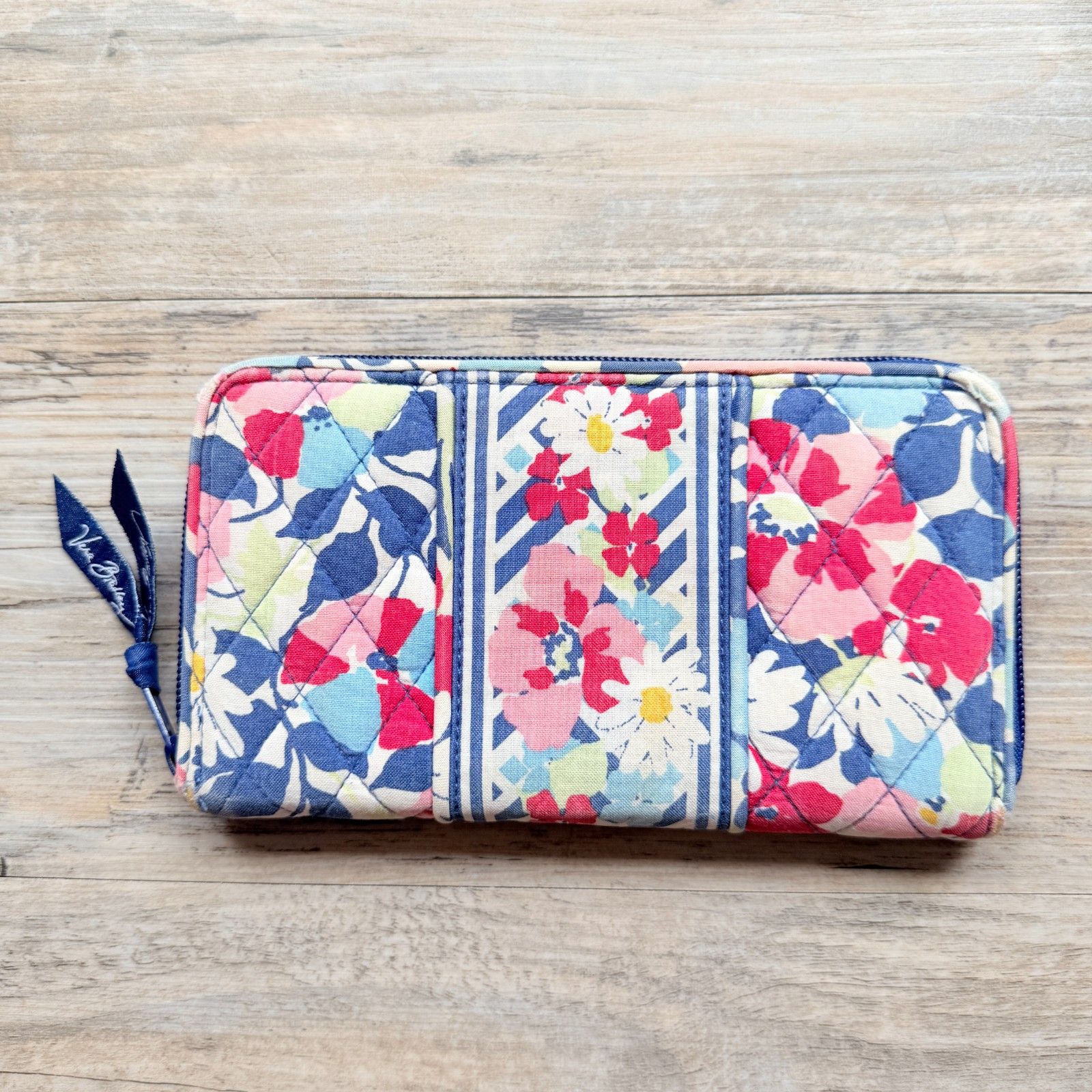 Vintage Vera Bradley Summer Cottage Accordion Zip Around Wallet Floral Quilt Y2k